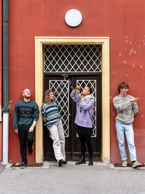 'Walser im Wald' concert with 'Rainer von Vielen Akustik Duo'